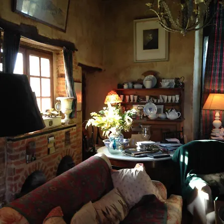 Manoir De La Belangere Et Petit * Saint-Agnan-de-Cernières